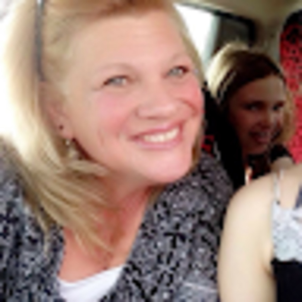 Meet your Posher, Laurie